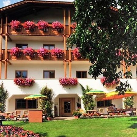 Hotel Mair Am Bach Бресаноне Стая снимка